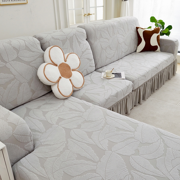 91家纺网 家纺一手货源 找家纺 丝绮鹿 2025新款富贵叶系列-沙发套裙边款（贵妃图） 浅灰