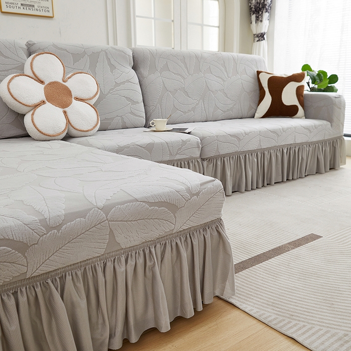 91家纺网 家纺一手货源 找家纺 丝绮鹿 2025新款富贵叶系列-沙发套裙边款（贵妃图） 浅灰