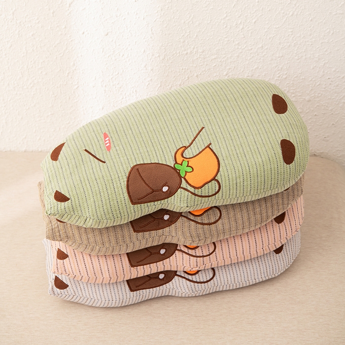 91家纺网 家纺一手货源 找家纺 （总）芯洲 2025新款荞麦枕双层纱卡皮巴拉童趣可爱午睡抱枕枕头枕芯