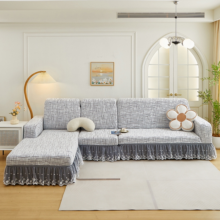 91家纺网 家纺一手货源 找家纺 丝绮鹿 2025新款极简系列-双层蕾丝裙边款沙发套 极简灰