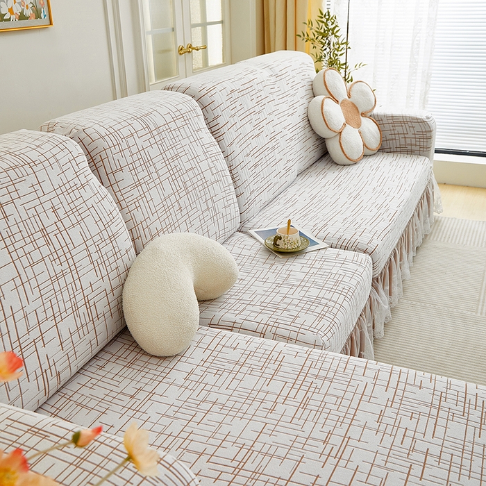 91家纺网 家纺一手货源 找家纺 丝绮鹿 2025新款极简系列-双层蕾丝裙边款沙发套 极简咖