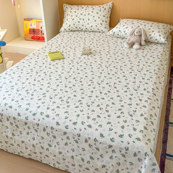 91家纺网 家纺一手货源 找家纺 2025新款全棉双层纱单品床单床笠枕套-单床单 草莓兔