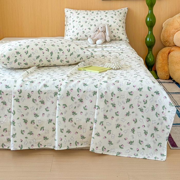 91家纺网 家纺一手货源 找家纺 2025新款全棉双层纱单品床单床笠枕套-单床单 草莓兔