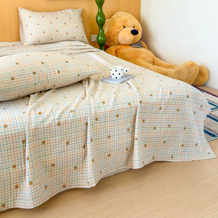 91家纺网 家纺一手货源 找家纺 2025新款全棉双层纱单品床单床笠枕套-单床单 格子草莓