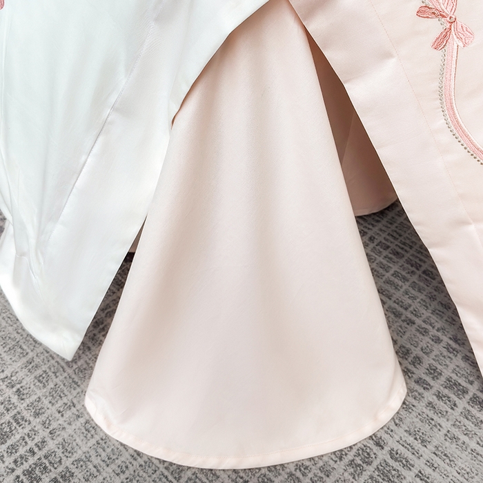 91家纺网 家纺一手货源 找家纺 （总）丞音家纺 2025新款卡通少女风A类50s双股100支贡缎长绒棉刺绣四件套全棉绣花被套床笠高档礼盒装