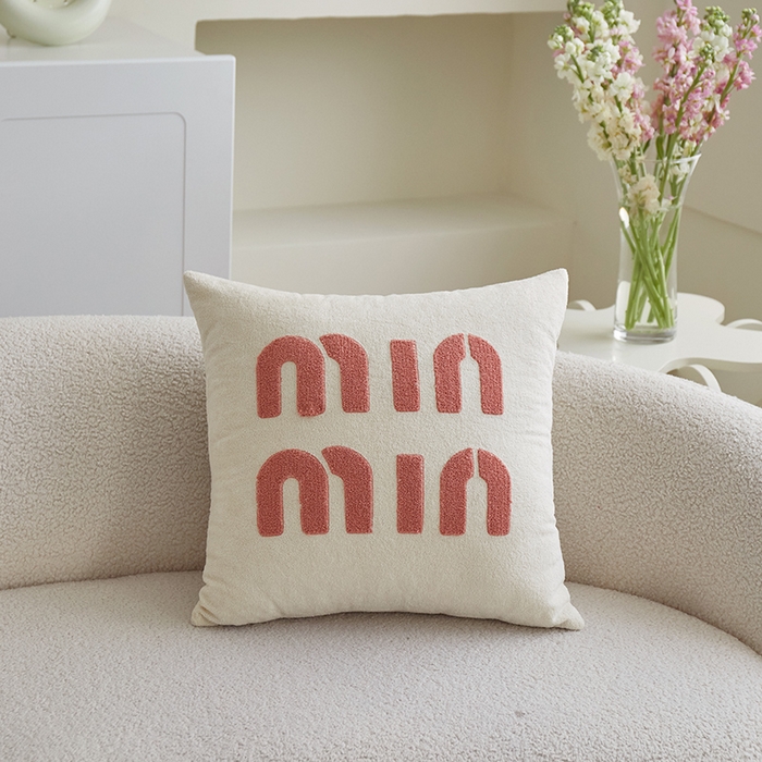 91家纺网 家纺一手货源 找家纺 乐坊 2025新款棉麻花式抱枕 min-min米