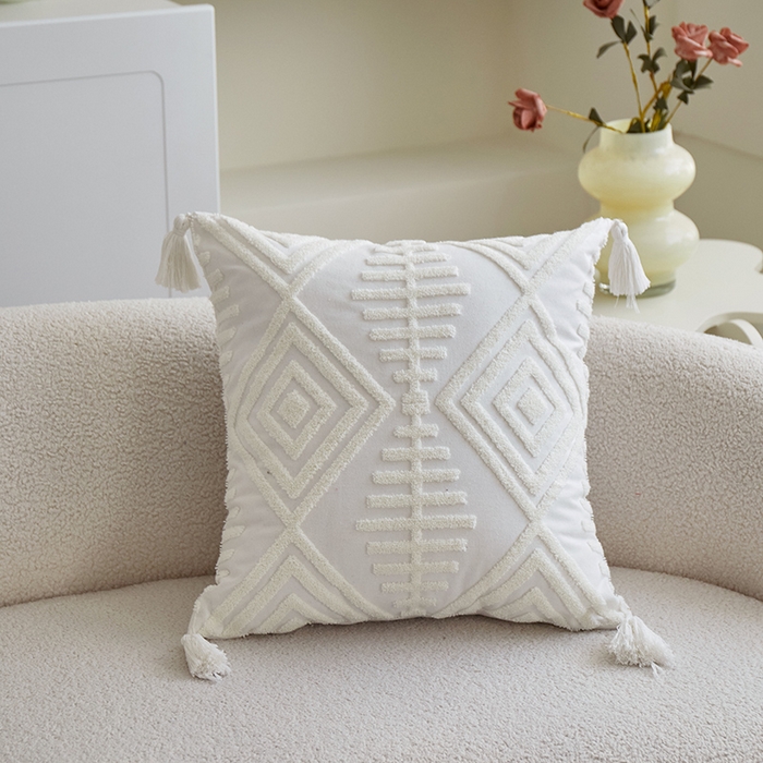 91家纺网 家纺一手货源 找家纺 乐坊 2025新款棉麻花式抱枕 流苏-米