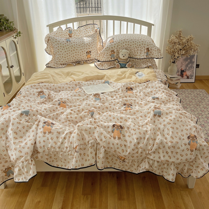 91家纺网 家纺一手货源 找家纺 顾里家纺 2025春夏新款韩系云朵棉夏被夏凉被空调被四件套 咖豹小熊