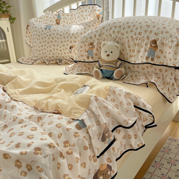 91家纺网 家纺一手货源 找家纺 顾里家纺 2025春夏新款韩系云朵棉夏被夏凉被空调被四件套 咖豹小熊