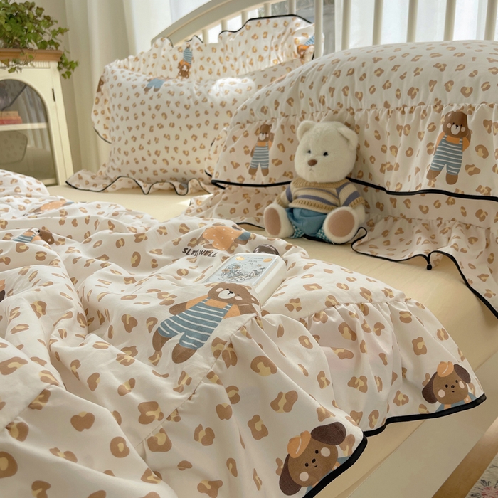 91家纺网 家纺一手货源 找家纺 顾里家纺 2025春夏新款韩系云朵棉夏被夏凉被空调被四件套 咖豹小熊