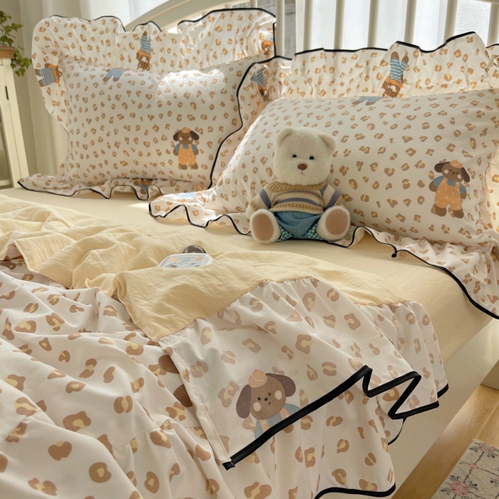 91家纺网 家纺一手货源 找家纺 顾里家纺 2025春夏新款韩系云朵棉夏被夏凉被空调被四件套 咖豹小熊