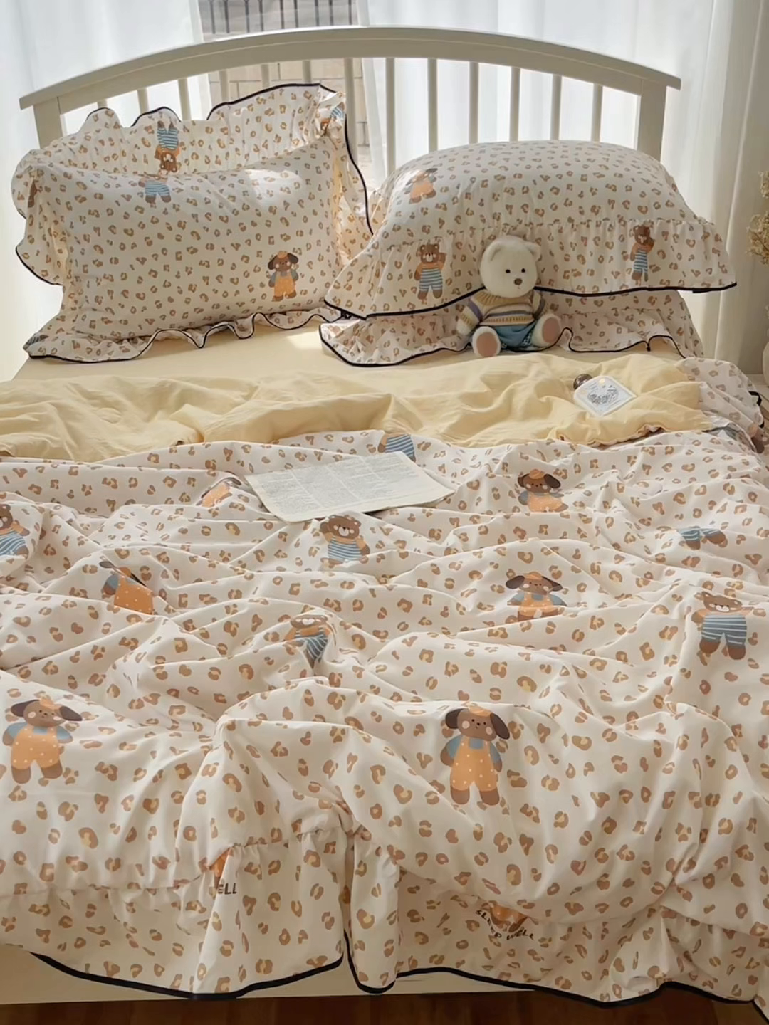 91家纺网 家纺一手货源 找家纺 顾里家纺 2025春夏新款韩系云朵棉夏被夏凉被空调被四件套 咖豹小熊