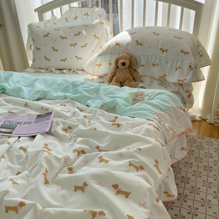 91家纺网 家纺一手货源 找家纺 顾里家纺 2025春夏新款韩系云朵棉夏被夏凉被空调被四件套 腊肠狗系粉