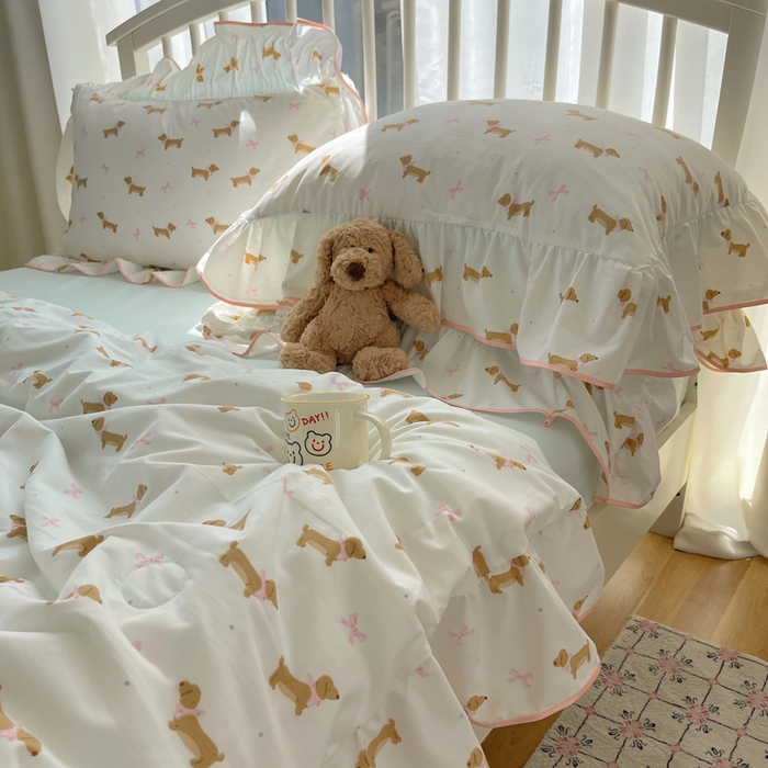 91家纺网 家纺一手货源 找家纺 顾里家纺 2025春夏新款韩系云朵棉夏被夏凉被空调被四件套 腊肠狗系粉