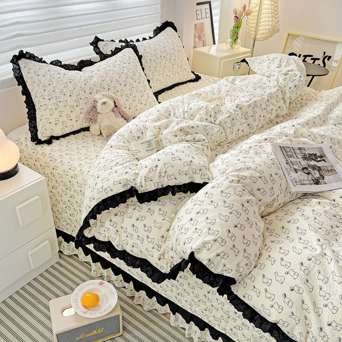 91家纺网 家纺一手货源 找家纺 仟网汇 2025新款赫本风床盖四件套 小黑兔