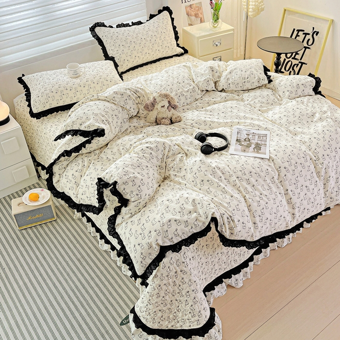 91家纺网 家纺一手货源 找家纺 仟网汇 2025新款赫本风床盖四件套 小黑兔