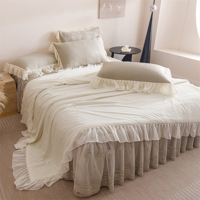 91家纺网 家纺一手货源 找家纺 （总）好儿喜家纺 2025新款A类海洋丝凉感夏被夏凉被空调被豆豆席席子凉席床裙四件套--赫本系列