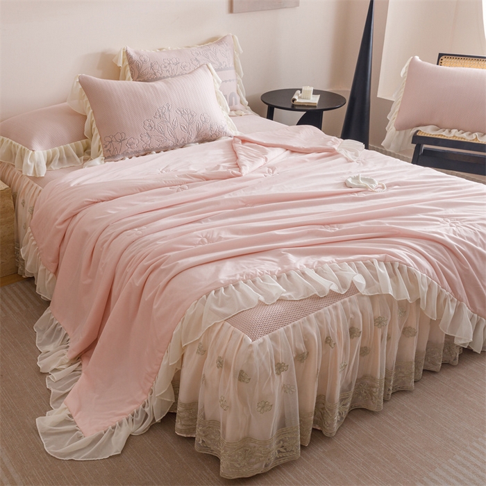 91家纺网 家纺一手货源 找家纺 （总）好儿喜家纺 2025新款A类海洋丝凉感夏被夏凉被空调被豆豆席席子凉席床裙四件套--赫本系列