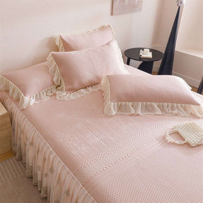 91家纺网 家纺一手货源 找家纺 好儿喜家纺 2025新款A类海洋丝凉感夏被夏凉被空调被豆豆席席子凉席床裙四件套--赫本系列 赫本-风信子粉