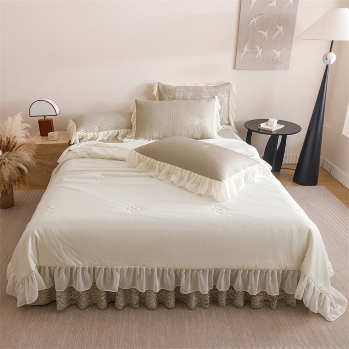 91家纺网 家纺一手货源 找家纺 好儿喜家纺 2025新款A类海洋丝凉感夏被夏凉被空调被豆豆席席子凉席床裙四件套--赫本系列 赫本-风信子香槟