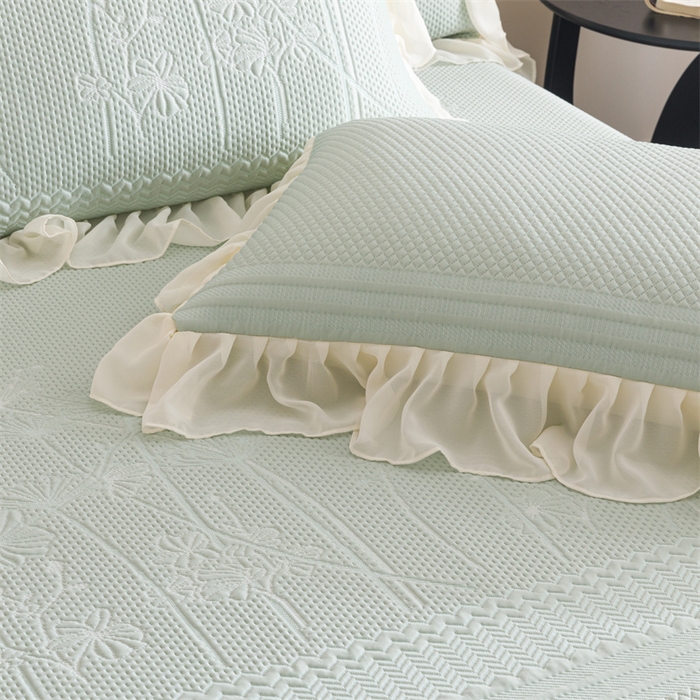 91家纺网 家纺一手货源 找家纺 好儿喜家纺 2025新款A类海洋丝凉感夏被夏凉被空调被豆豆席席子凉席床裙四件套--赫本系列 赫本-风信子浅绿