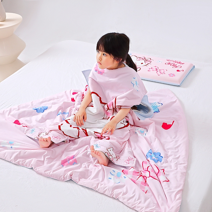 91家纺网 家纺一手货源 找家纺 八零年代 2025新款三丽鸥正版授权小凉皮蚕丝防踢被儿童空调房护肚夏被夏凉被凉感丝儿童被 小凉皮蚕丝防踢被 KT甜心