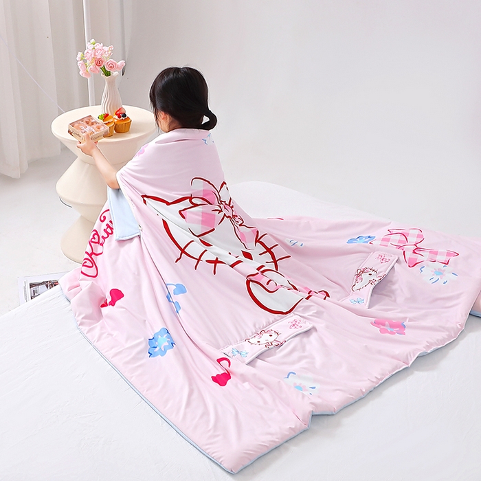 91家纺网 家纺一手货源 找家纺 八零年代 2025新款三丽鸥正版授权小凉皮蚕丝防踢被儿童空调房护肚夏被夏凉被凉感丝儿童被 小凉皮蚕丝防踢被 KT甜心