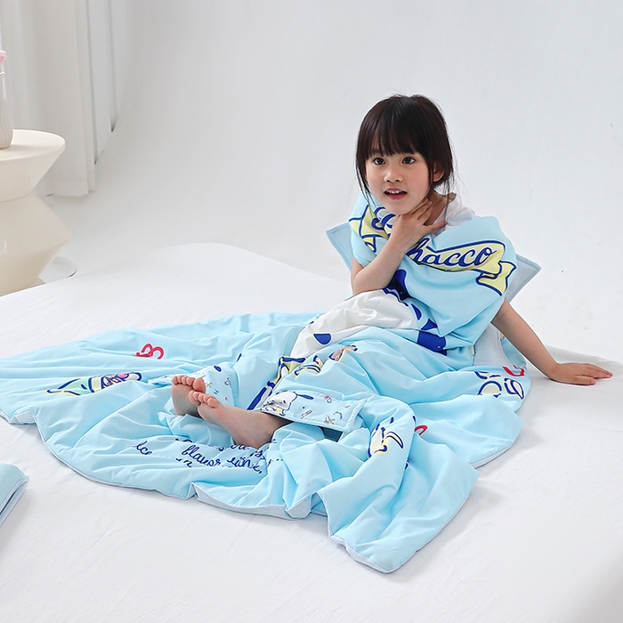 91家纺网 家纺一手货源 找家纺 八零年代 2025新款三丽鸥正版授权小凉皮蚕丝防踢被儿童空调房护肚夏被夏凉被凉感丝儿童被 小凉皮蚕丝防踢被 帕恰狗