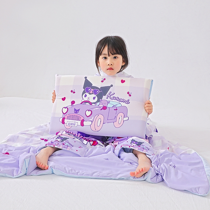 91家纺网 家纺一手货源 找家纺 八零年代 2025新款三丽鸥正版授权小凉皮蚕丝防踢被儿童空调房护肚夏被夏凉被凉感丝儿童被 小凉皮蚕丝防踢被 汽车库洛米
