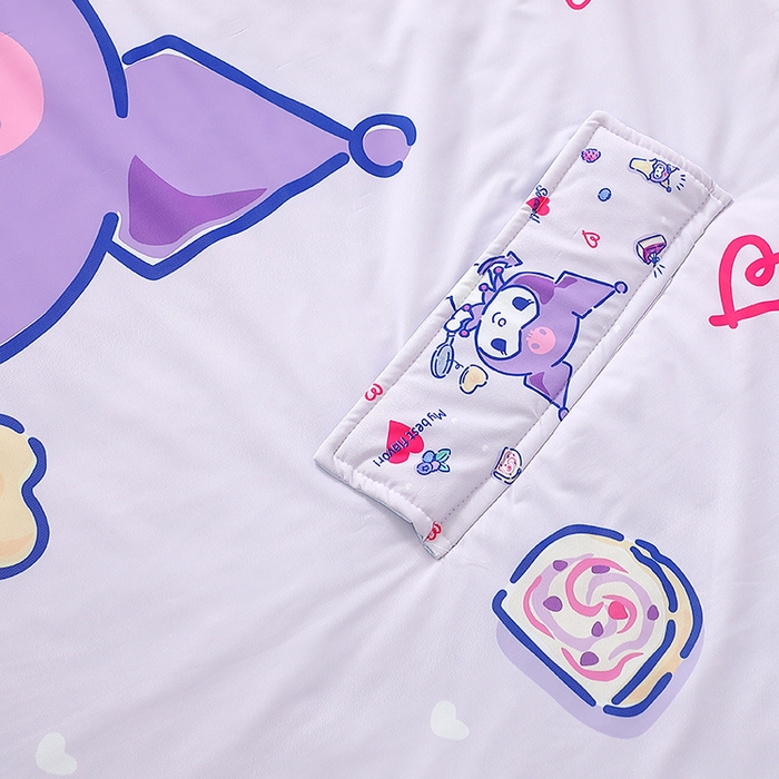 91家纺网 家纺一手货源 找家纺 八零年代 2025新款三丽鸥正版授权小凉皮蚕丝防踢被儿童空调房护肚夏被夏凉被凉感丝儿童被 小凉皮蚕丝防踢被 甜甜库洛米