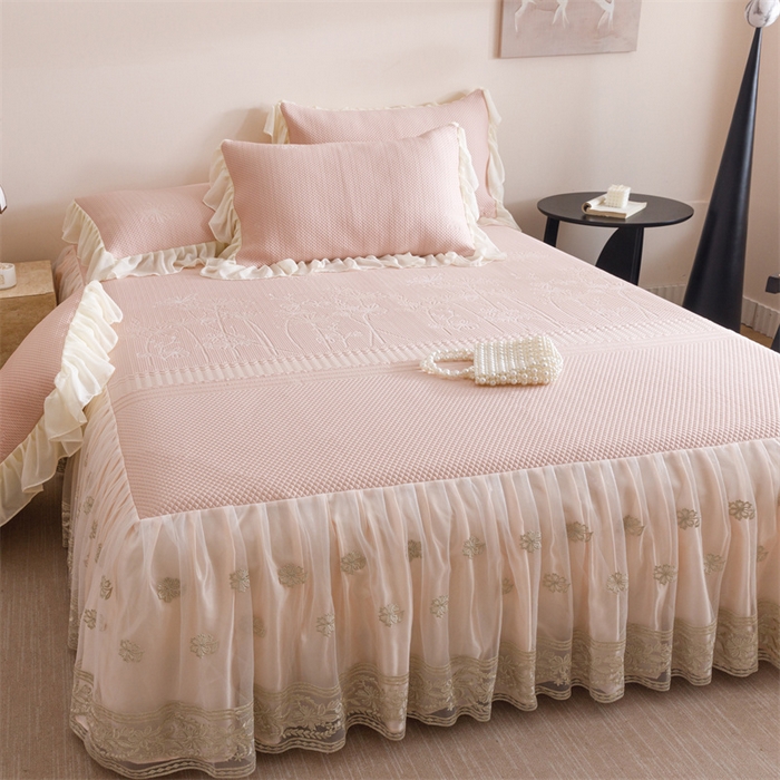 91家纺网 家纺一手货源 找家纺 （总）好儿喜家纺 2025新款A类海洋丝凉感豆豆席席子凉席床裙三件套--赫本系列