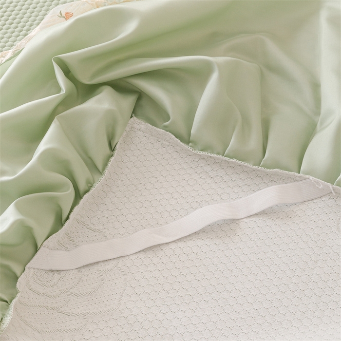 91家纺网 家纺一手货源 找家纺 好儿喜家纺 2025新款A类海洋丝凉感夏被夏凉被空调被豆豆席席子凉席床裙四件套--花香系列 花香-橄榄绿