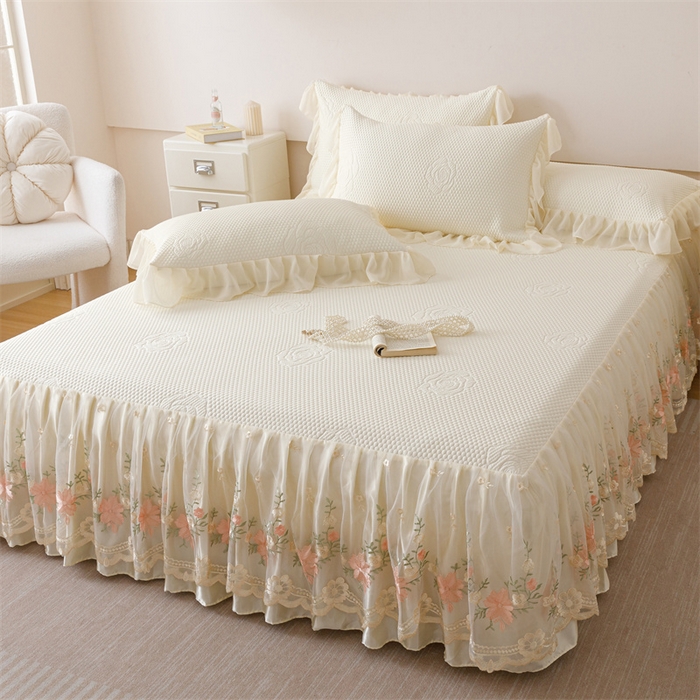 91家纺网 家纺一手货源 找家纺 好儿喜家纺 2025新款A类海洋丝凉感豆豆席席子凉席床裙三件套--花香系列 花香-奶白