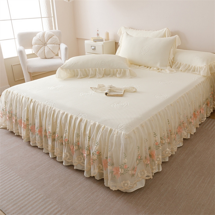 91家纺网 家纺一手货源 找家纺 好儿喜家纺 2025新款A类海洋丝凉感豆豆席席子凉席床裙三件套--花香系列 花香-奶白