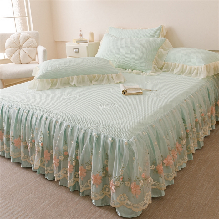 91家纺网 家纺一手货源 找家纺 好儿喜家纺 2025新款A类海洋丝凉感豆豆席席子凉席床裙三件套--花香系列 花香-浅绿