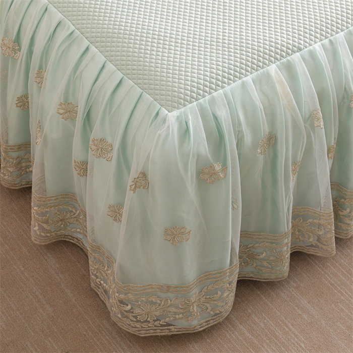 91家纺网 家纺一手货源 找家纺 好儿喜家纺 2025新款A类海洋丝凉感豆豆席席子凉席床裙三件套--赫本系列 赫本-风信子浅绿