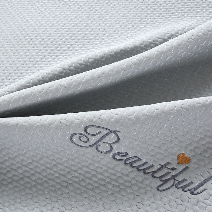 91家纺网 家纺一手货源 找家纺 青雅席业 2025新款3D凉感豆豆爱心刺绣凉席 爱心刺绣-灰