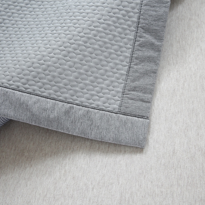 91家纺网 家纺一手货源 找家纺 青雅席业 2025新款3D凉感豆豆爱心刺绣凉席 爱心刺绣-灰