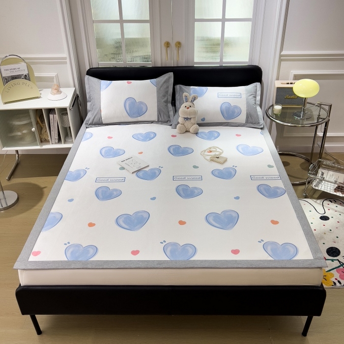 91家纺网 家纺一手货源 找家纺 水云缦 2025新款600D冰藤凉席冰丝席铺床款 铺床款-爱心