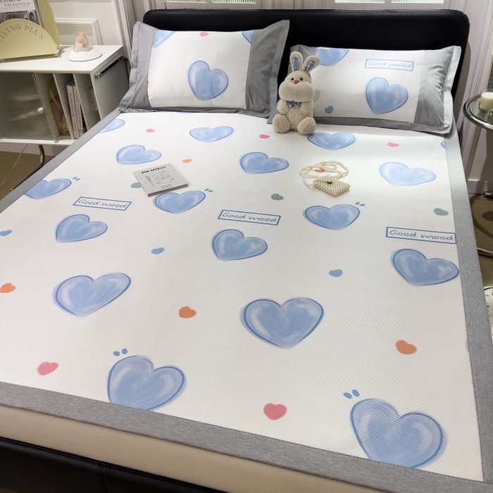 91家纺网 家纺一手货源 找家纺 水云缦 2025新款600D冰藤凉席冰丝席铺床款 铺床款-爱心