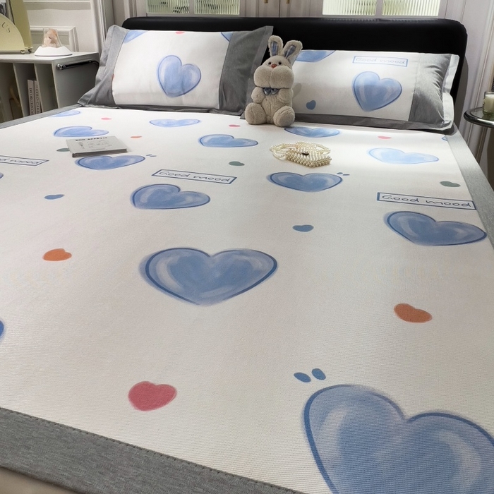 91家纺网 家纺一手货源 找家纺 水云缦 2025新款600D冰藤凉席冰丝席铺床款 铺床款-爱心