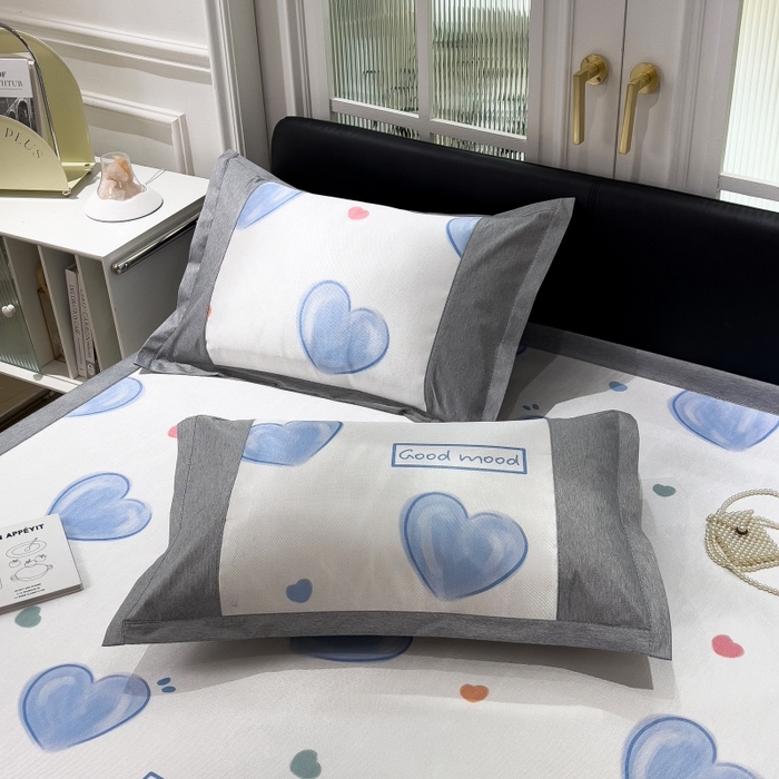 91家纺网 家纺一手货源 找家纺 水云缦 2025新款600D冰藤凉席冰丝席铺床款 铺床款-爱心