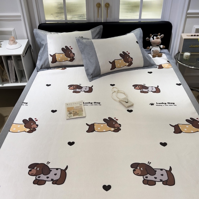 91家纺网 家纺一手货源 找家纺 水云缦 2025新款600D冰藤凉席冰丝席铺床款 铺床款-腊肠狗