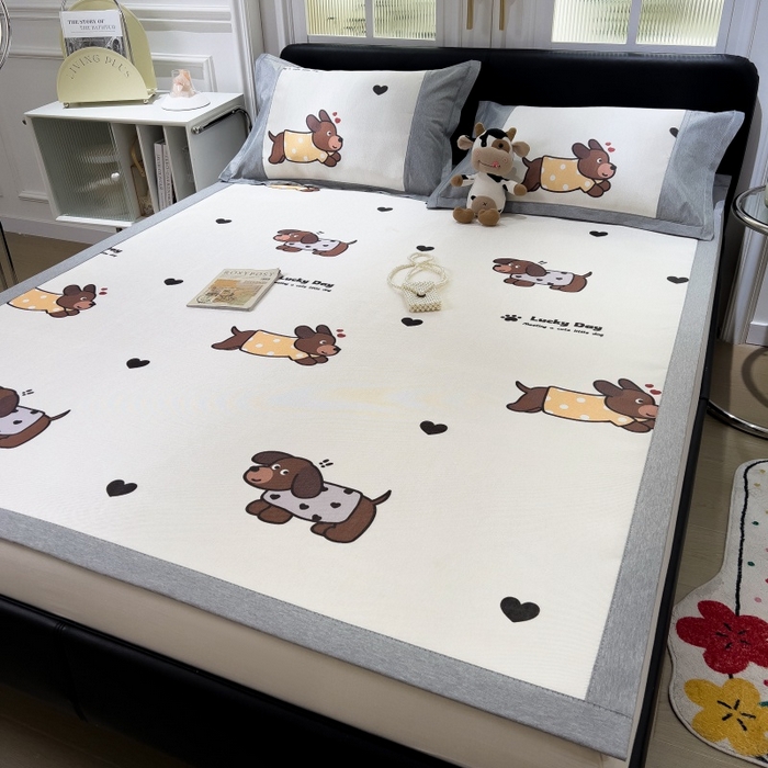 91家纺网 家纺一手货源 找家纺 水云缦 2025新款600D冰藤凉席冰丝席铺床款 铺床款-腊肠狗