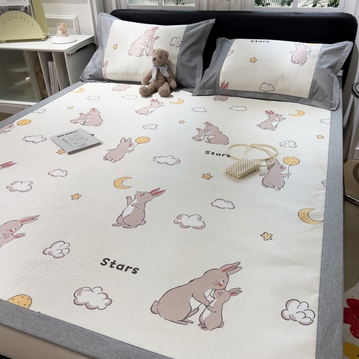 91家纺网 家纺一手货源 找家纺 水云缦 2025新款600D冰藤凉席冰丝席铺床款 铺床款-萌萌兔