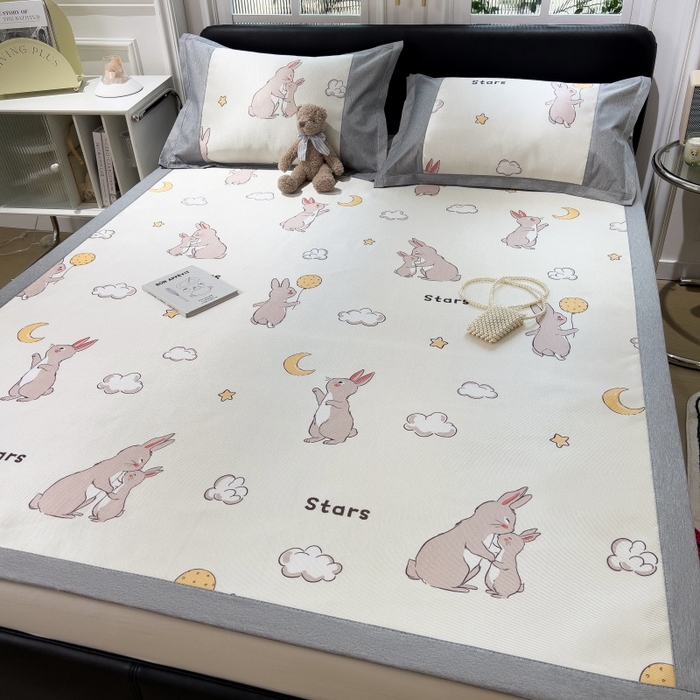 91家纺网 家纺一手货源 找家纺 水云缦 2025新款600D冰藤凉席冰丝席铺床款 铺床款-萌萌兔