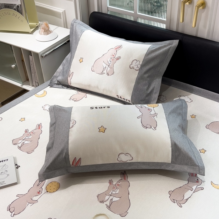 91家纺网 家纺一手货源 找家纺 水云缦 2025新款600D冰藤凉席冰丝席铺床款 铺床款-萌萌兔