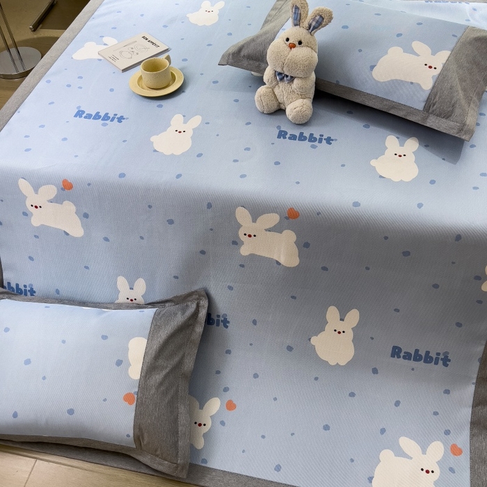 91家纺网 家纺一手货源 找家纺 水云缦 2025新款600D冰藤凉席冰丝席铺床款 铺床款-小白兔