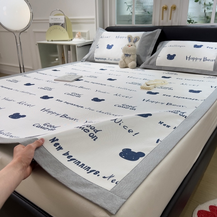 91家纺网 家纺一手货源 找家纺 水云缦 2025新款600D冰藤凉席冰丝席铺床款 铺床款-字母