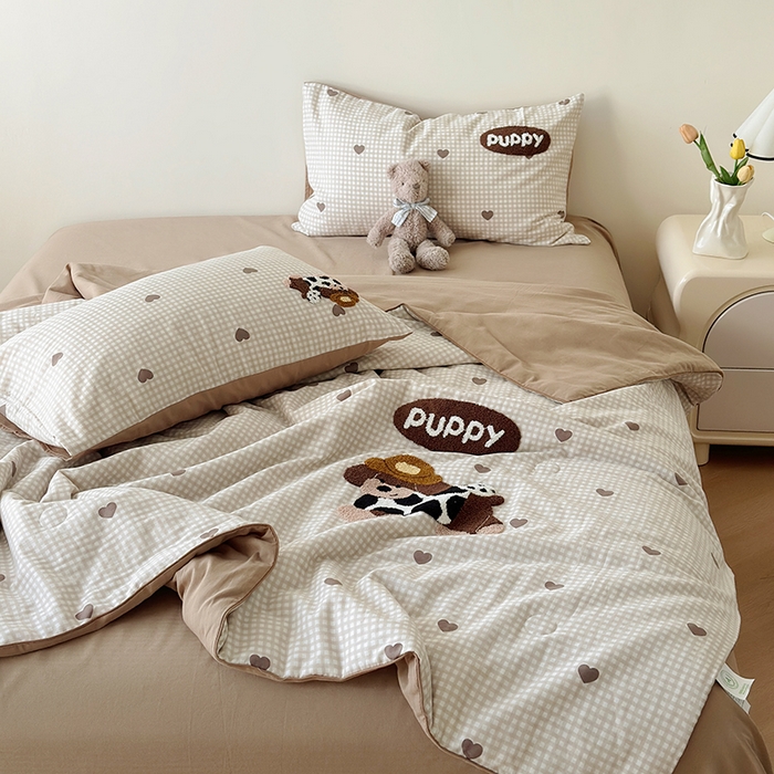 91家纺网 家纺一手货源 找家纺 怡家居 2025新款全棉双层纱毛巾绣夏被四件套 夏被-欢乐狗